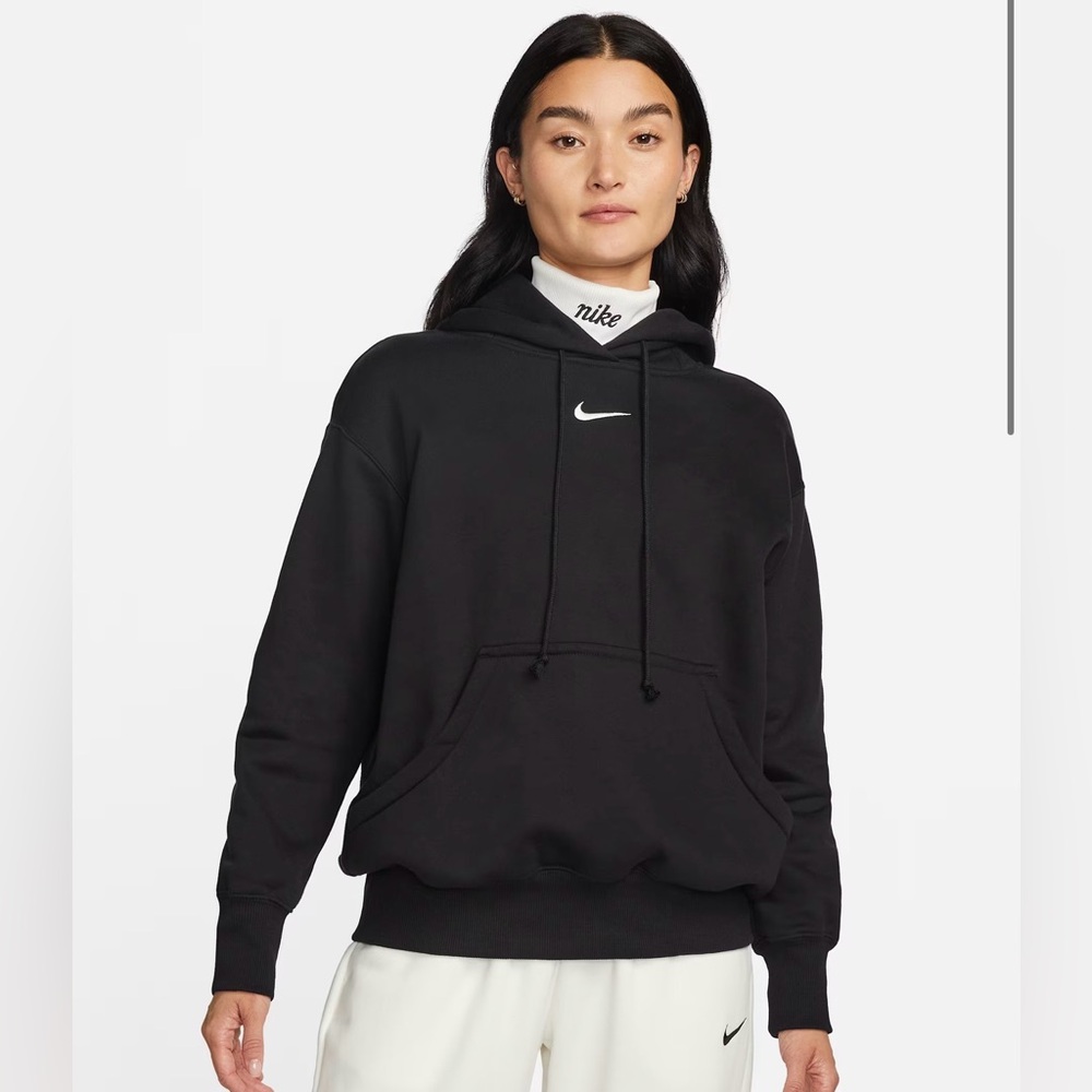 Nike Women's Black Pullover Hoodie
